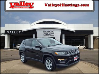 Used 2018 Jeep Compass Latitude w/ Cold Weather Group image 1