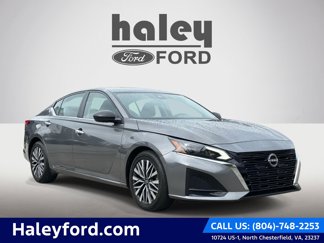 Used 2024 Nissan Altima 2.5 SV image 1
