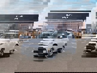 New 2025 Kia Soul LX image 1