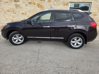 Used 2011 Nissan Rogue SV image 1