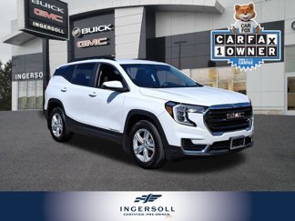 Used 2022 GMC Terrain SLE w/ Driver Convenience Package image 1