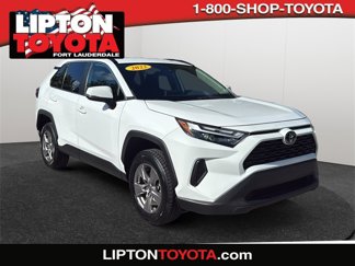 Used 2022 Toyota RAV4 XLE image 1