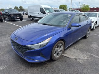 Used 2022 Hyundai Elantra SEL w/ Convenience Package image 1