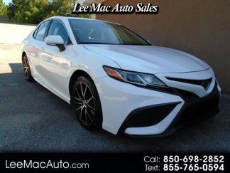 Used 2022 Toyota Camry SE image 1