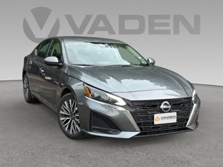 Used 2023 Nissan Altima 2.5 SV image 1