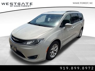 Used 2017 Chrysler Pacifica Touring-L w/ Tire & Wheel Group image 1