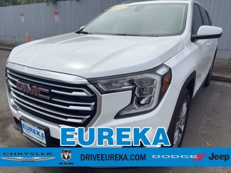 Used 2024 GMC Terrain SLT image 1