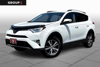 Used 2017 Toyota RAV4 XLE image 1