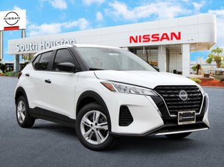 New 2025 Nissan Kicks Play S image 1