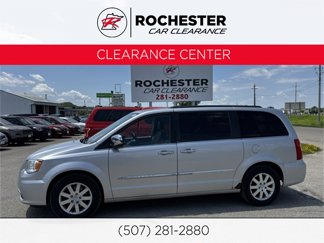 Used 2012 Chrysler Town & Country Touring-L w/ Entertainment Group #2 image 1