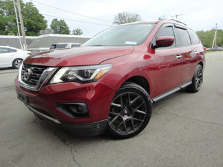 Used 2018 Nissan Pathfinder SV image 1