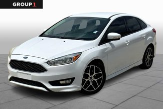 Used 2016 Ford Focus SE w/ SE Sport Package image 1