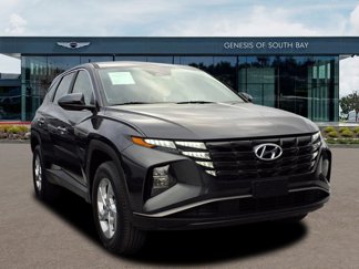 Used 2022 Hyundai Tucson SE image 1