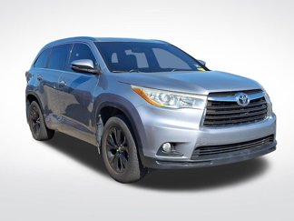 Used 2014 Toyota Highlander XLE image 1