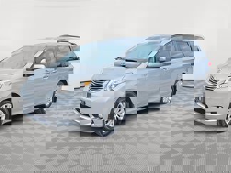 Used 2012 Toyota Sienna XLE image 1