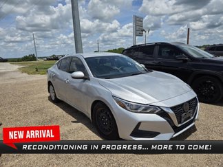 Used 2020 Nissan Sentra S image 1