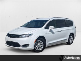 Used 2019 Chrysler Pacifica Touring-L w/ Advanced Safetytec Group image 1