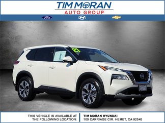 Used 2021 Nissan Rogue SV image 1
