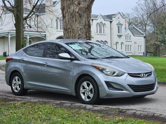 Used 2015 Hyundai Elantra SE image 1