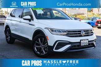 Used 2022 Volkswagen Tiguan SE w/ Panoramic Sunroof Package image 1