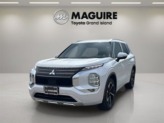 Used 2022 Mitsubishi Outlander SEL image 1