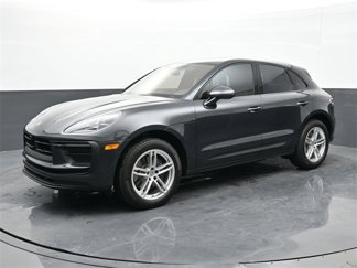 Used 2025 Porsche Macan image 1