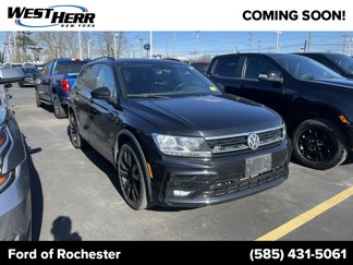 Used 2020 Volkswagen Tiguan SE R-Line image 1