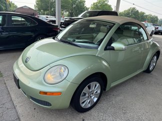 Used 2008 Volkswagen Beetle S image 1