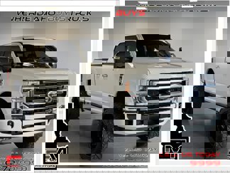 Used 2022 Ford F350 Platinum image 1