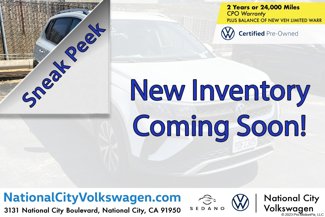 Certified 2022 Volkswagen Taos SE image 1