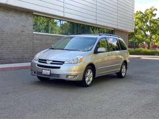 Used 2004 Toyota Sienna XLE image 1