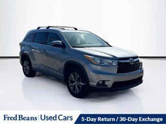 Used 2014 Toyota Highlander XLE image 1