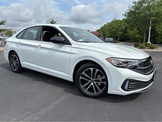 Used 2023 Volkswagen Jetta Sport image 1