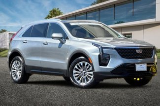 Certified 2025 Cadillac XT4 Premium Luxury image 1