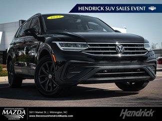 Used 2024 Volkswagen Tiguan SE w/ Panoramic Sunroof Package image 1