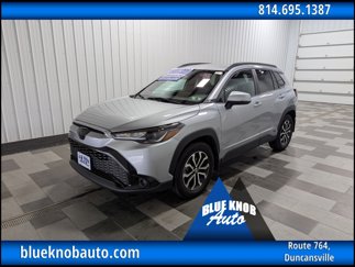 Used 2024 Toyota Corolla Cross SE image 1