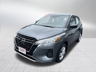 Used 2024 Nissan Kicks S image 1