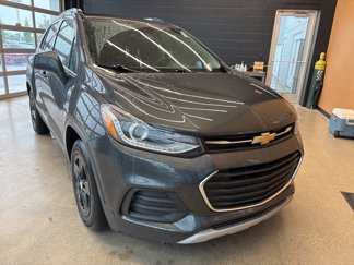 Used 2017 Chevrolet Trax LT image 1