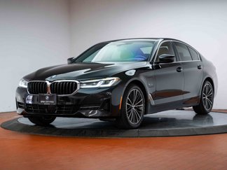 Certified 2022 BMW 530e w/ Premium Package image 1