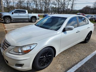 Used 2011 Hyundai Genesis 3.8 image 1