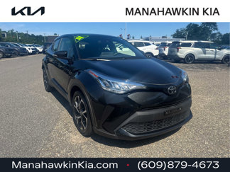 Used 2021 Toyota C-HR XLE image 1