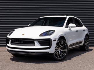 Certified 2023 Porsche Macan image 1