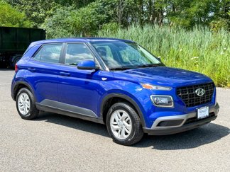 Used 2023 Hyundai Venue SE image 1