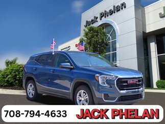 Used 2024 GMC Terrain SLE image 1