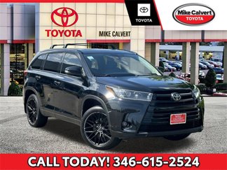 Used 2019 Toyota Highlander SE image 1