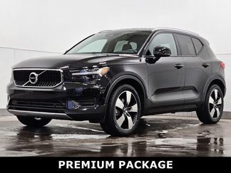 Used 2019 Volvo XC40 T5 Momentum image 1