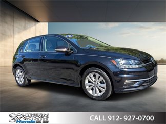 Used 2019 Volkswagen Golf SE image 1