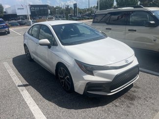 Used 2022 Toyota Corolla SE image 1