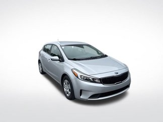 Used 2017 Kia Forte LX image 1