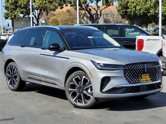 New 2025 Lincoln Nautilus Reserve image 1
